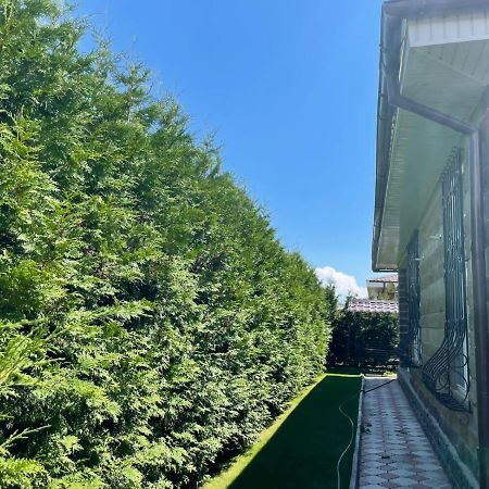 Коттедж Роял Бич Иссык Куль Chok-Tal ภายนอก รูปภาพ